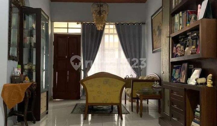 ruang tamu rumah murah siap huni di