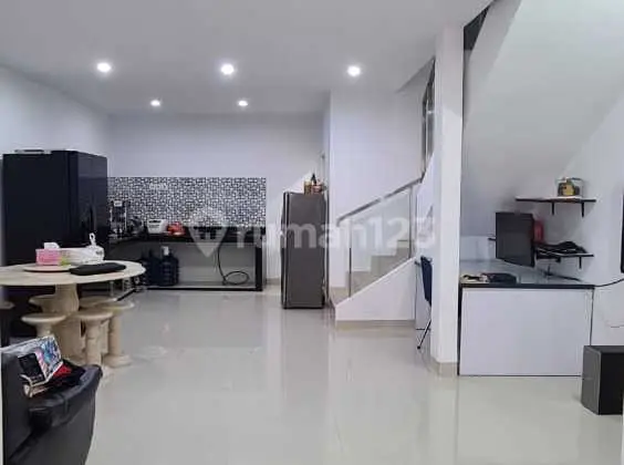 foto lainnya rumah mewah shm lokasi perumahan