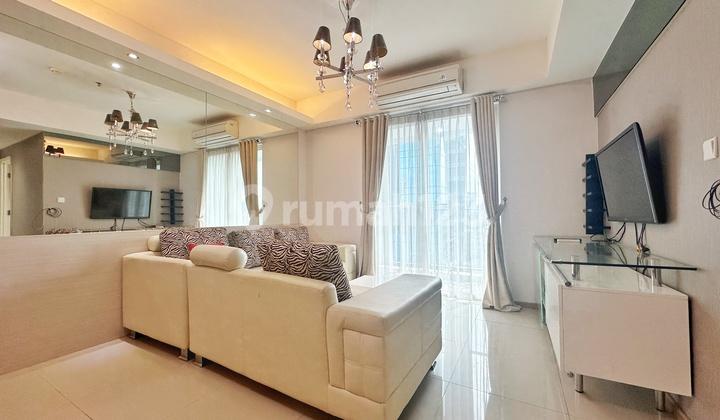 ruang keluarga disewakan apartment 2+1br casa grande