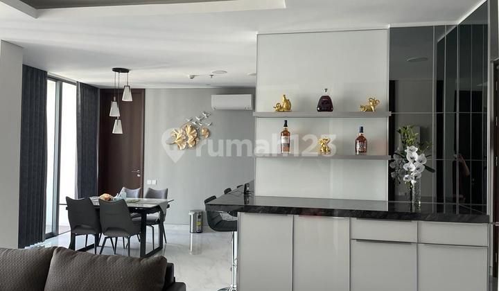 ruang makan apartemen rosebay graha famili 3br