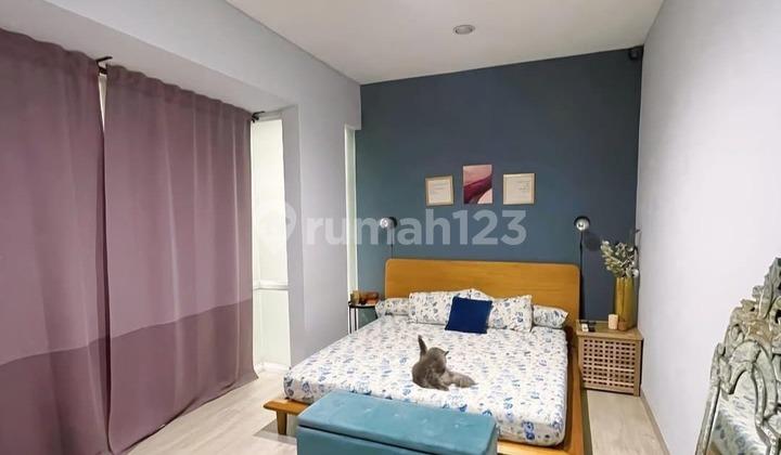 kamar tidur hunian modern selangkah dari pintu