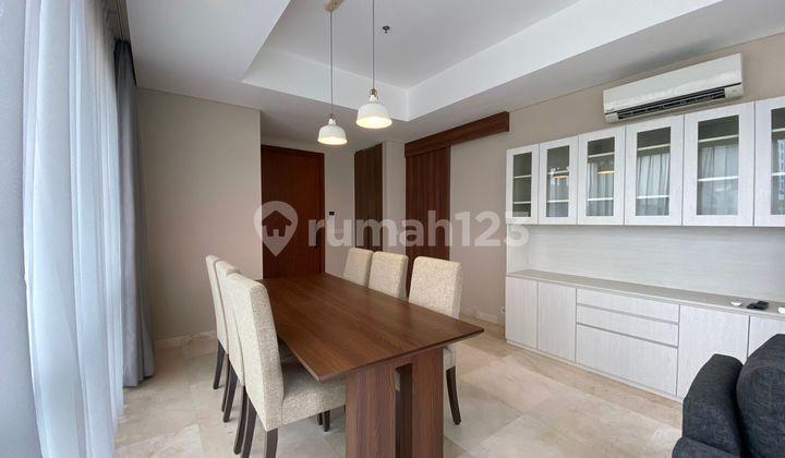 ruang makan disewakan luxury apartment the branz