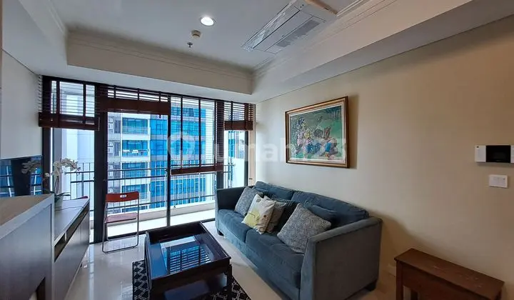 ruang tamu disewakan luxury apartment lokasi strategis