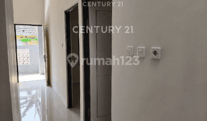 foto lainnya rumah 1 lantai terawat dan