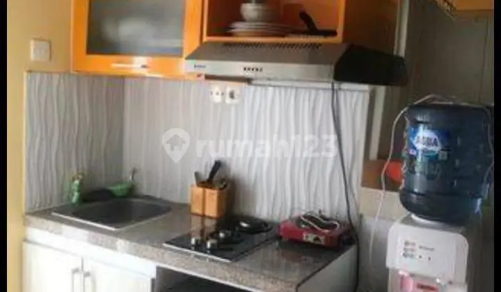 dapur apartemen studio furnished tengah kota