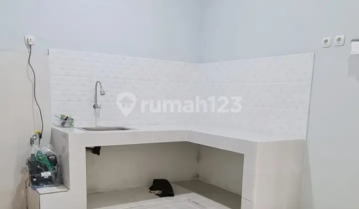 dapur rumah sudah renovasi siap huni