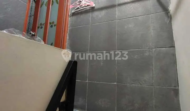 rooftop investasi rumah 2 lantai untuk