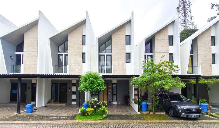 tampak depan rumah 2 lantai 12 menit