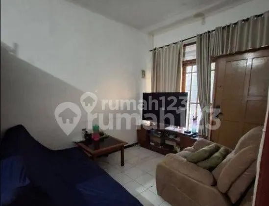 ruang tamu rumah murah hitung tanah di