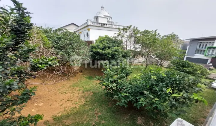 foto lainnya rumah mewah 2 lantai dengan