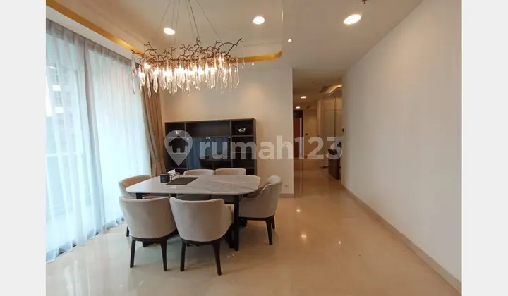 ruang makan disewakan apartemen anandamaya residence -