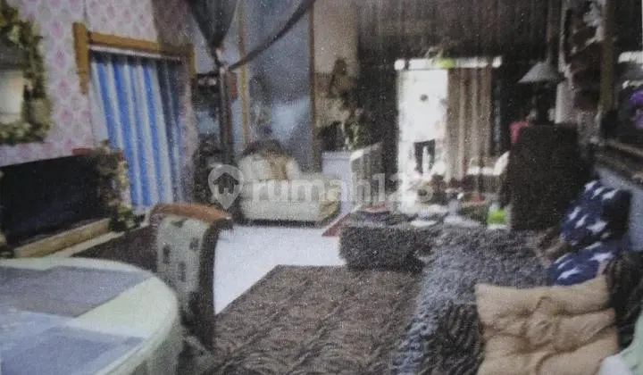 ruang keluarga jual lelang rumah bagus cantik