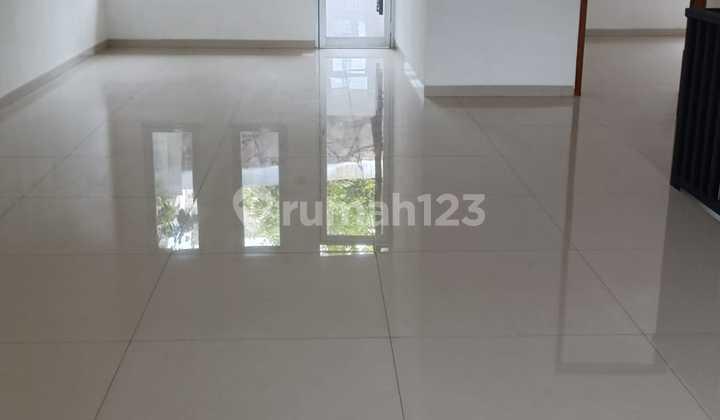 ruang keluarga jual rumah baru bagus cantik