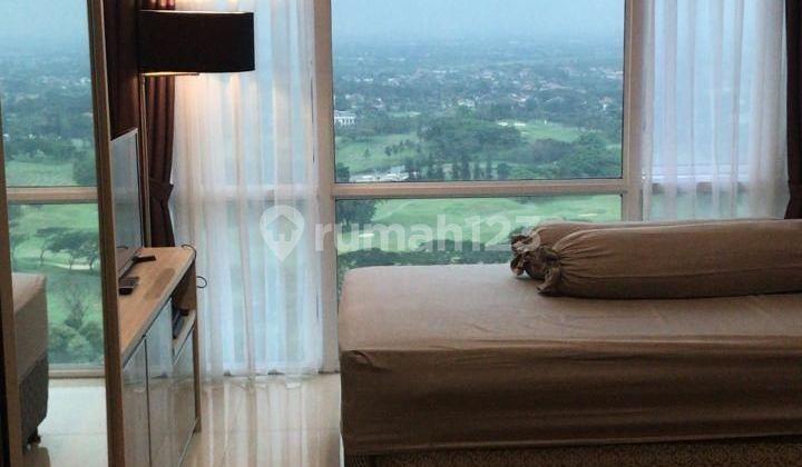 kamar tidur di sewa apartemen u residence