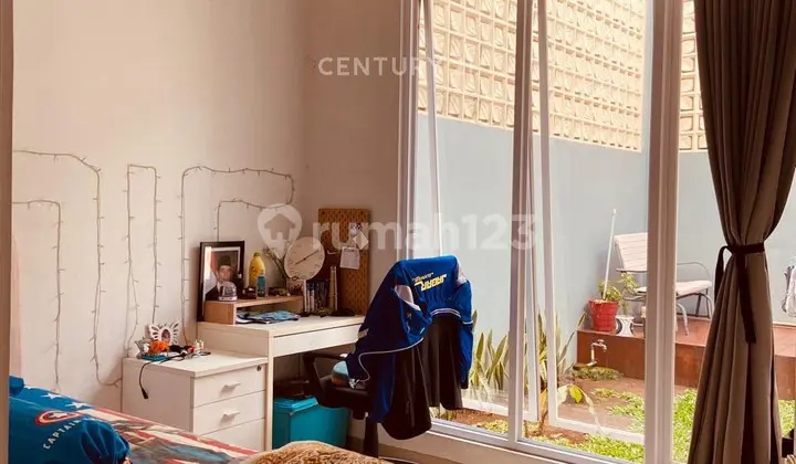 kamar tidur rumah bagus nyaman di perumahan