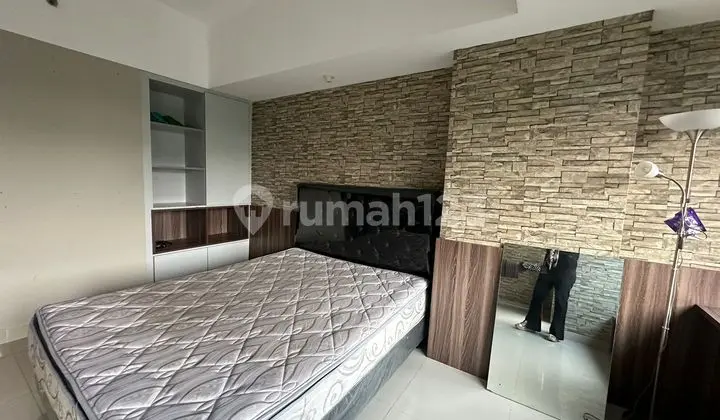 ruang keluarga dijual cepat gateway park lrt