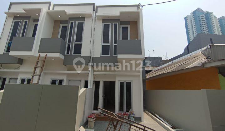 tampak depan rumah baru 2 lantai minimalis