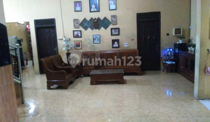 ruang tamu dijual rumah wisma tropodo minimalis