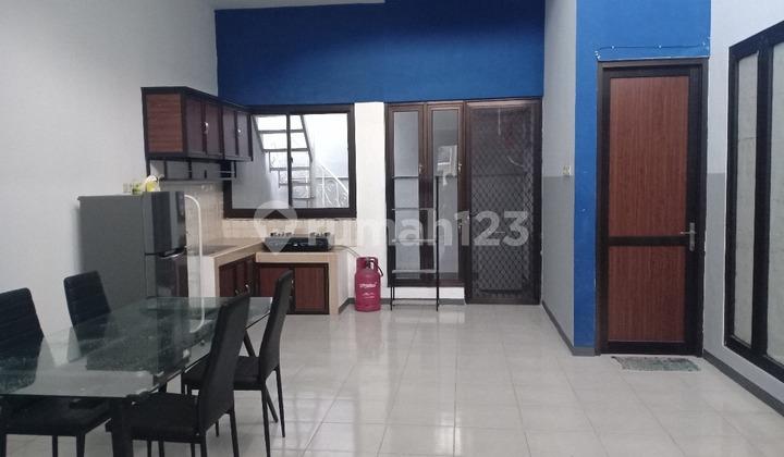 ruang keluarga 780-disewakan rumah green garden regency