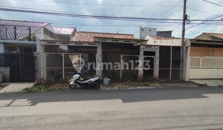 tampak depan rumah hitung tanah di sukamenak