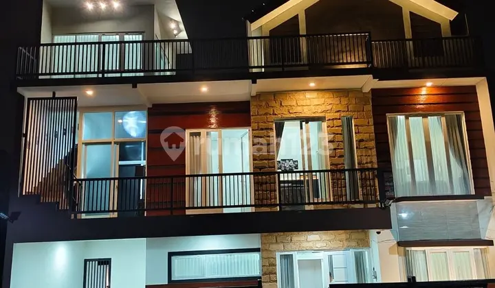 tampak depan for sale villa 3 lantai