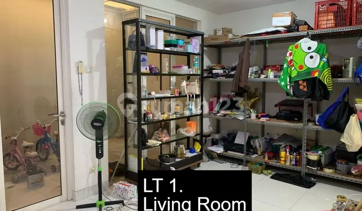 ruang tamu for sale rumah 2 lantai