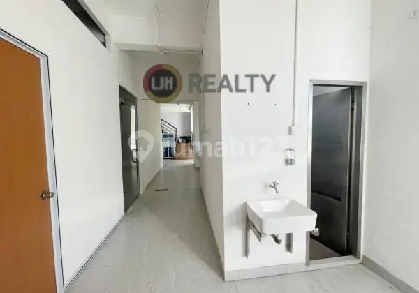 foto lainnya ruko gandeng 4 unit mitra