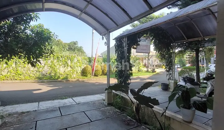 garasi/carport rumah eksklusif di rivela park