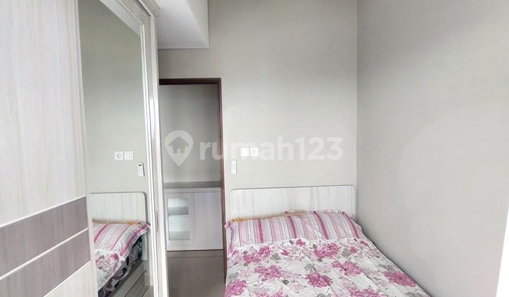 kamar tidur apartemen di sentul siap huni