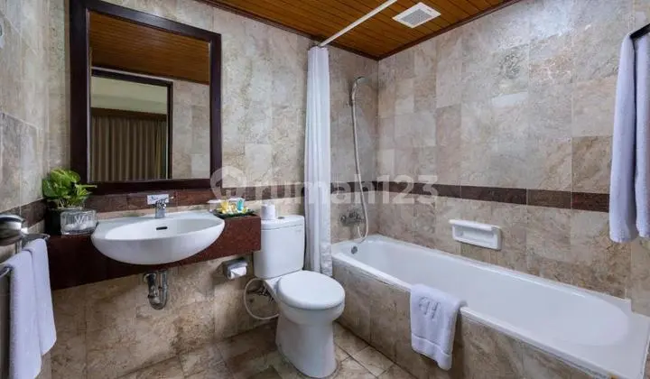 kamar tidur beach front apartment di lokasi