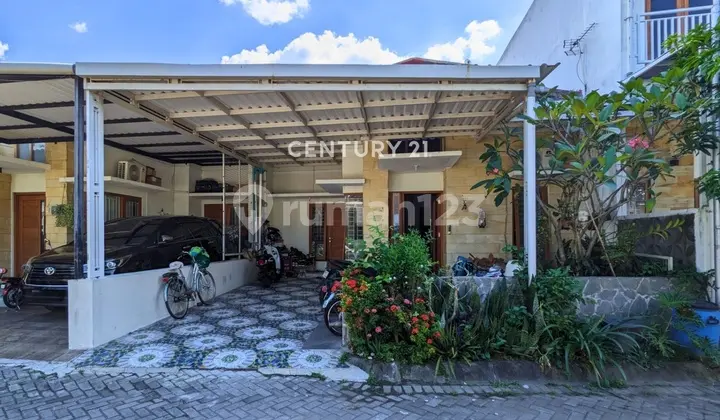 tampak depan rumah 2lt dengan one gate