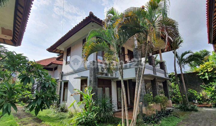 teras full furnish cottage kuta royal