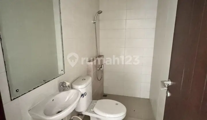 kamar mandi rumah regentown bisa kos dekat