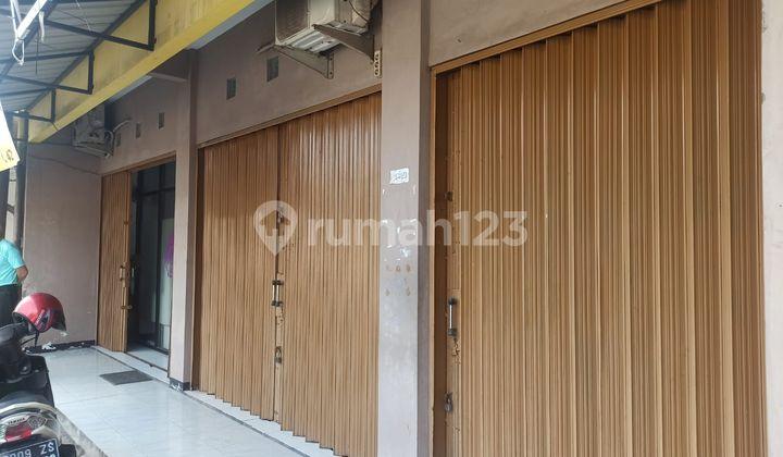 tampak depan jual ruko komplek sukamenak indah