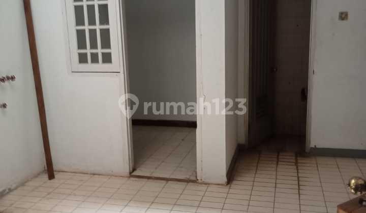 foto lainnya dijual rumah 2 lantai di