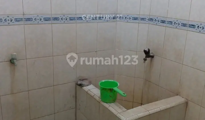 kamar mandi hunian 2 lantai taman pipitan