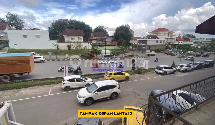 tampak depan ruko dua muka palm spring