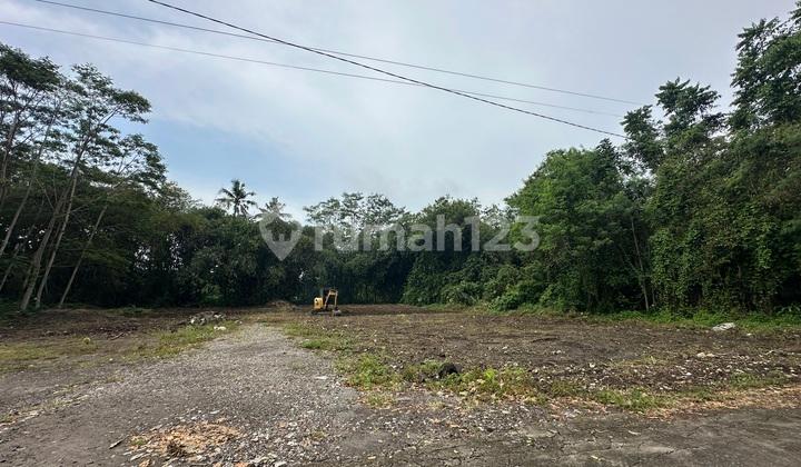 ruang tamu tanah shm siap ajb barat