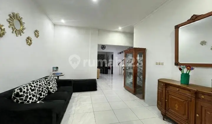 ruang tamu dijual rumah minimalis open space