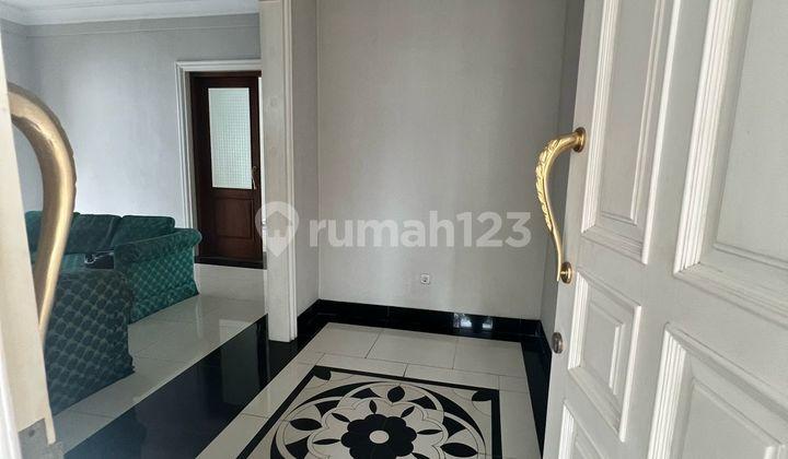 teras dijual rumah exclusive di kawasan