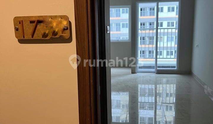 ruang tamu luxury studio royal sentul |