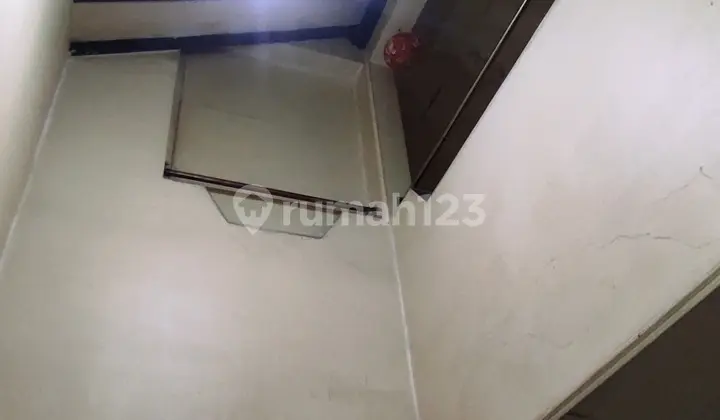 foto lainnya di jual rumah 2 lantai,komplek