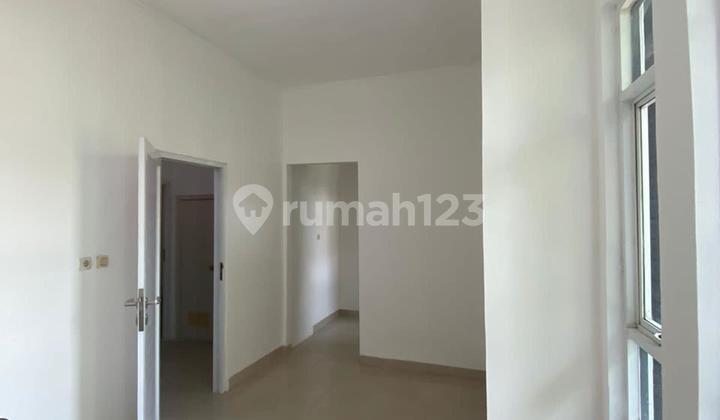 kamar tidur dijual rumah rapih terawat di