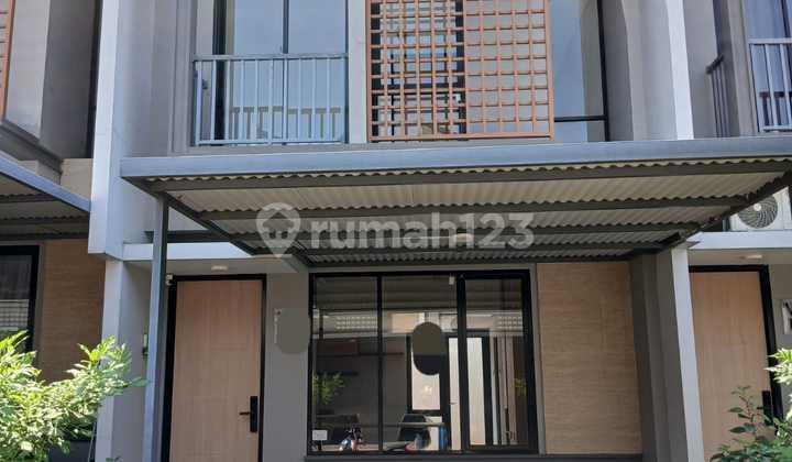 tampak depan dijual rumah baru cantik rapih