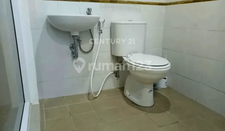 kamar mandi apartemen vivo di seturan harga