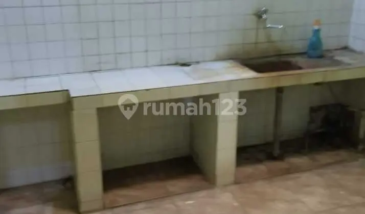 dapur rumah bagus siap huni shm