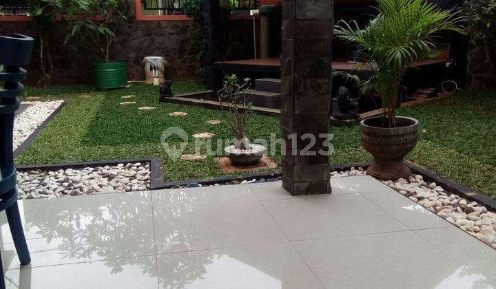 backyard rumah 2 lantai bagus siap