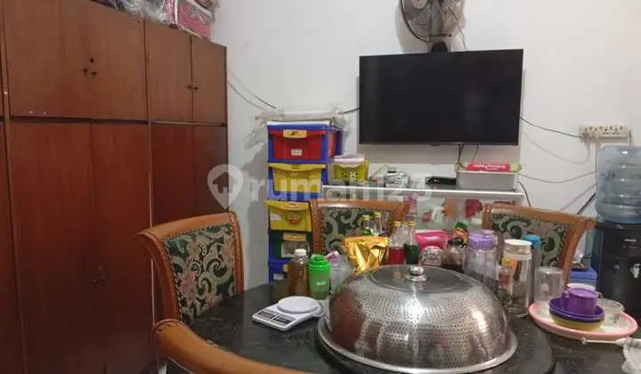 ruang makan rumah 2 lantai luas siap