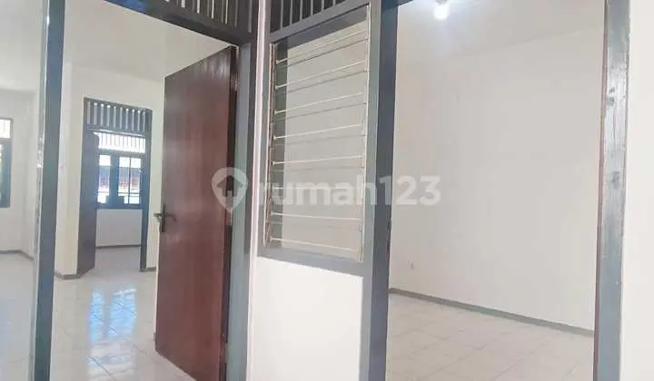 foto lainnya dijual rumah lokasi nginden intan