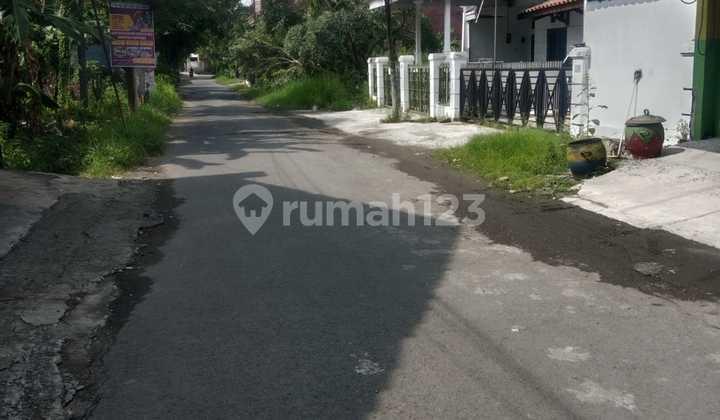 foto lainnya dijual rumah 2 lantai cocok